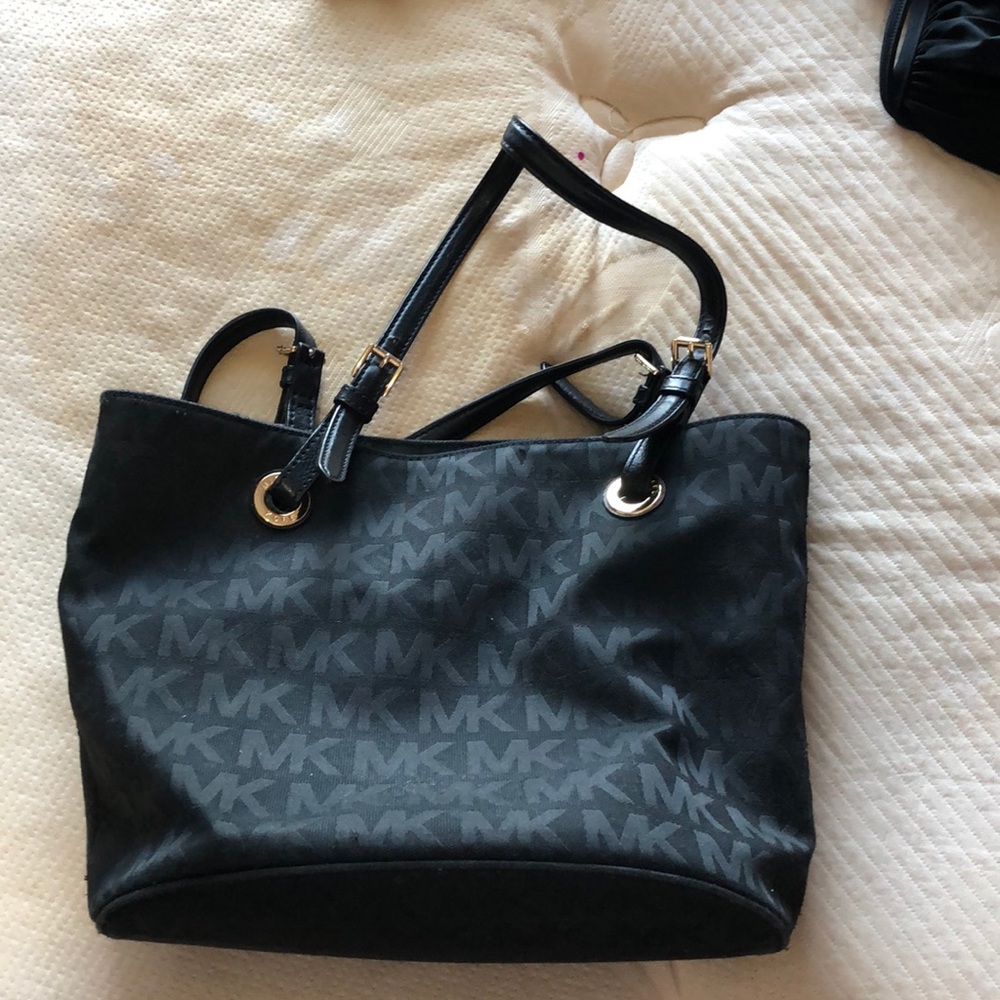 MK purse